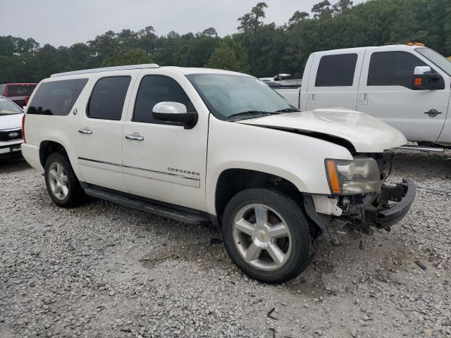 Photo 3 VIN: 1GNUKKE36AR267335 - CHEVROLET SUBURBAN K 