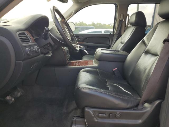 Photo 6 VIN: 1GNUKKE37AR145311 - CHEVROLET SUBURBAN 