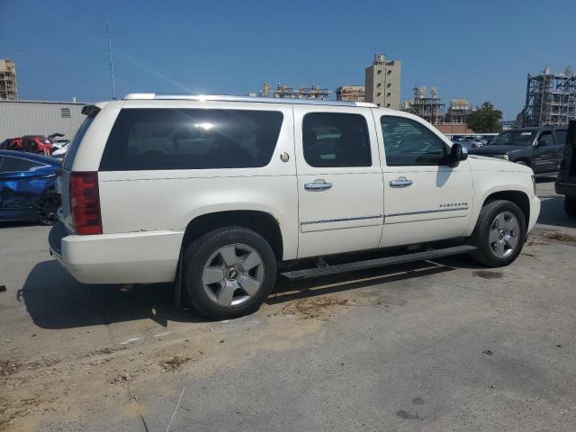 Photo 2 VIN: 1GNUKKE37AR267263 - CHEVROLET SUBURBAN K 