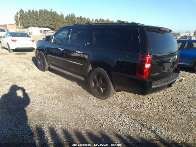 Photo 2 VIN: 1GNUKKE3XAR277706 - CHEVROLET SUBURBAN 