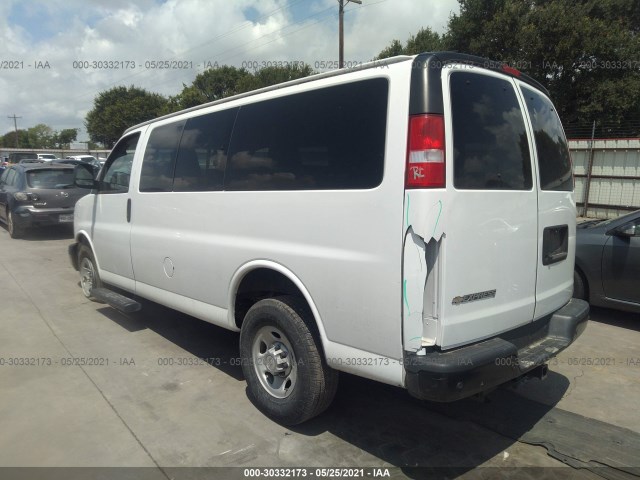 Photo 2 VIN: 1GNWGEFG2H1297194 - CHEVROLET EXPRESS PASSENGER 