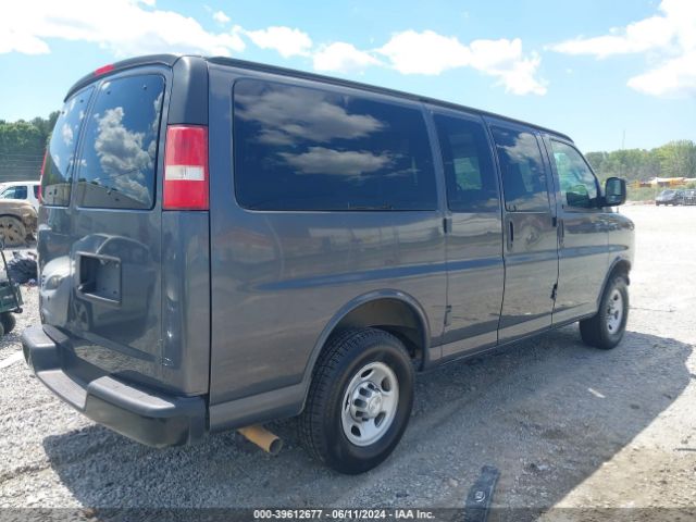 Photo 3 VIN: 1GNWGEFG8H1247948 - CHEVROLET EXPRESS 