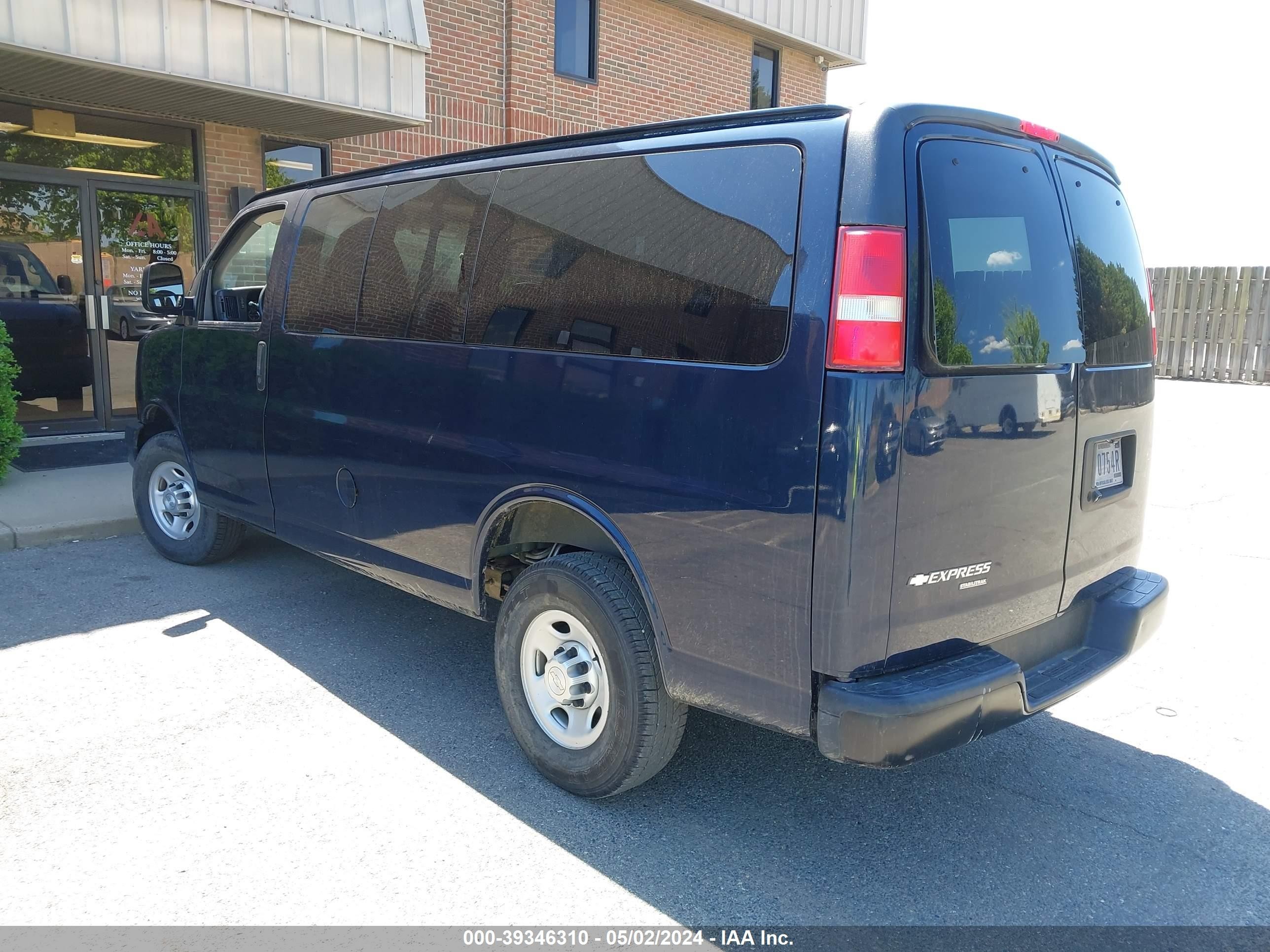 Photo 2 VIN: 1GNWGPFG1F1283540 - CHEVROLET EXPRESS 