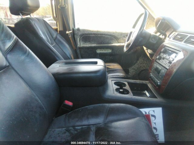 Photo 4 VIN: 1GNWKMEG9BR230756 - CHEVROLET SUBURBAN 2500 