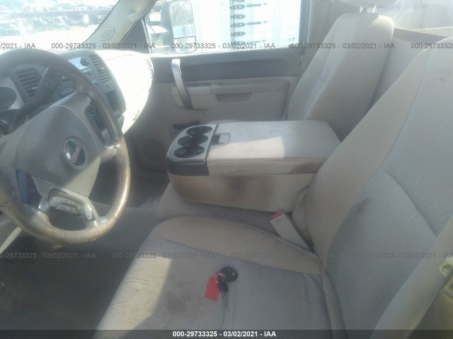 Photo 4 VIN: 1GT010C84DF244879 - GMC SIERRA 2500HD 