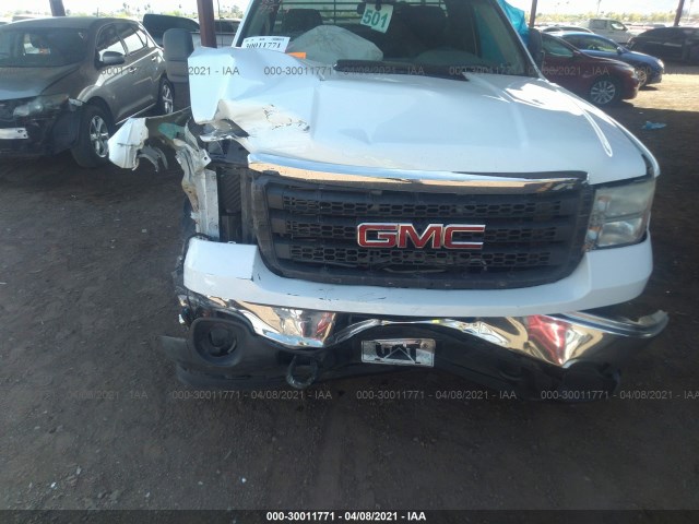 Photo 5 VIN: 1GT01ZC86DF199514 - GMC SIERRA 2500HD 