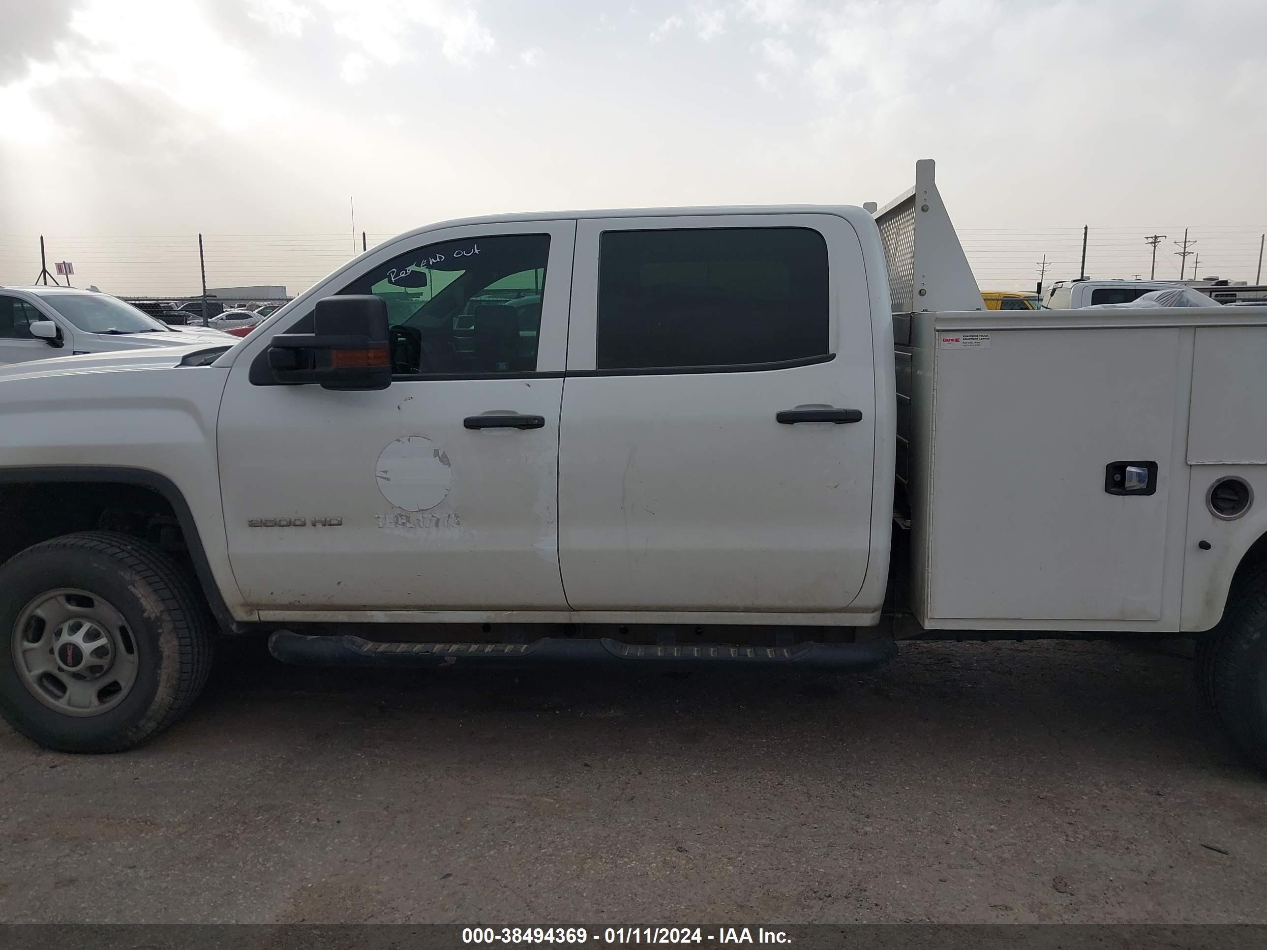 Photo 13 VIN: 1GT11NEG0KF212823 - GMC SIERRA 