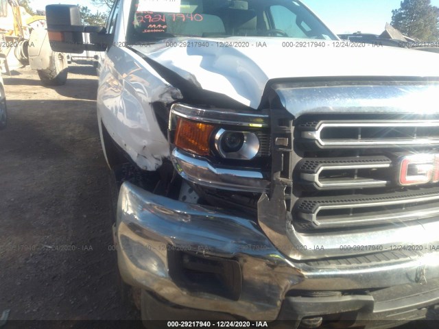 Photo 5 VIN: 1GT11REG2GF177927 - GMC SIERRA 2500HD 