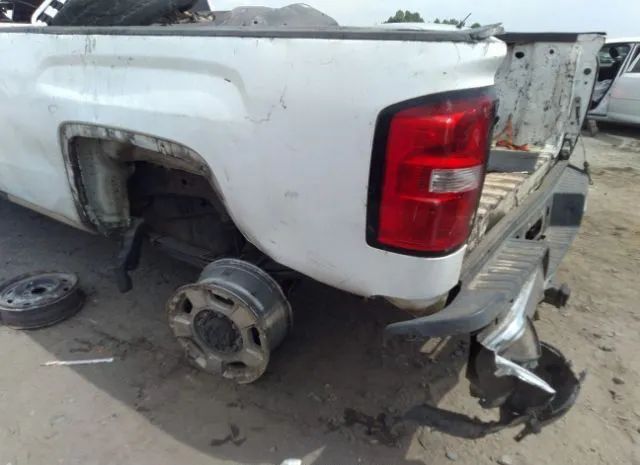 Photo 5 VIN: 1GT11REG5GF258422 - GMC SIERRA 2500HD 