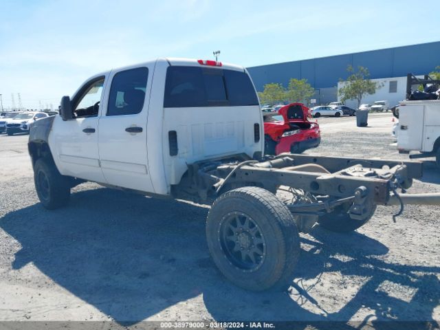 Photo 2 VIN: 1GT120C80BF166986 - GMC SIERRA 2500HD 