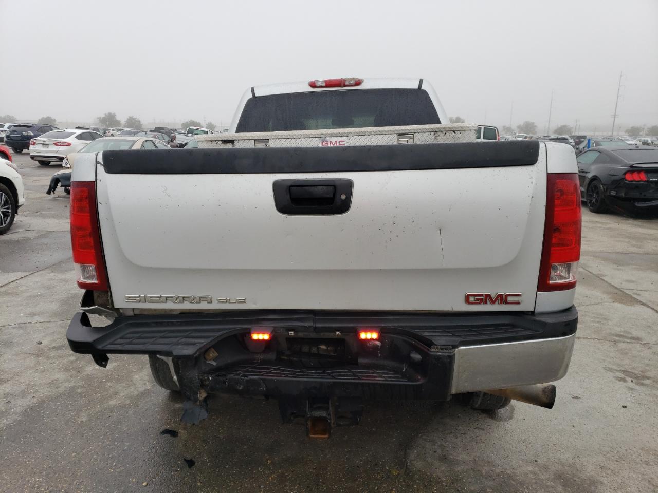 Photo 5 VIN: 1GT120C86BF111085 - GMC SIERRA 