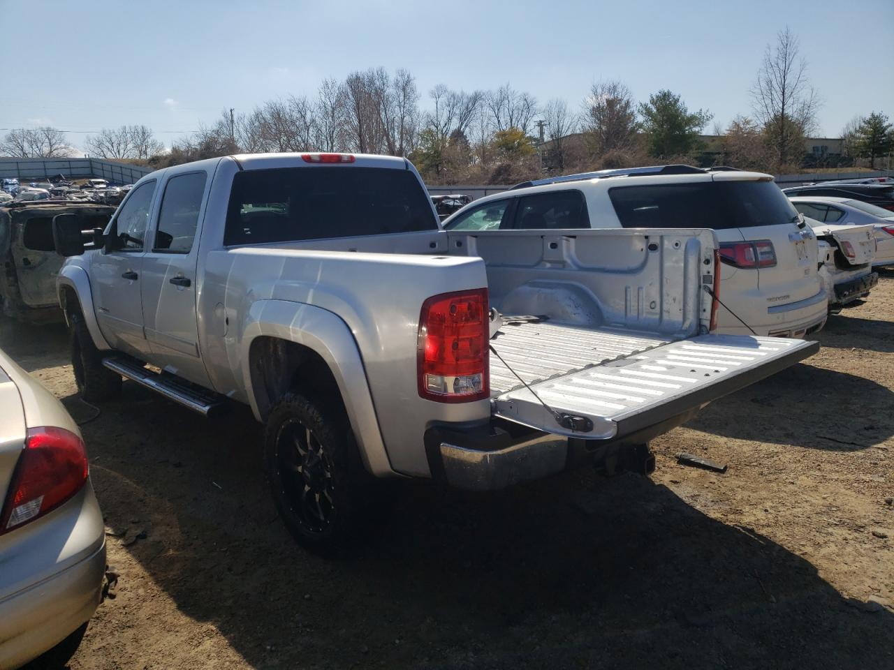 Photo 2 VIN: 1GT120C86DF205180 - GMC SIERRA 