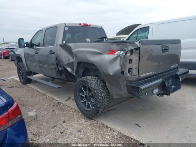 Photo 2 VIN: 1GT120C88CF166056 - GMC SIERRA 2500HD 