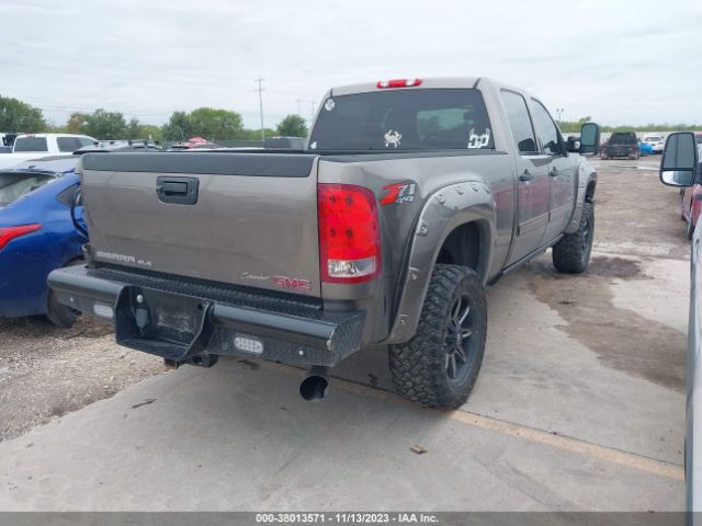 Photo 3 VIN: 1GT120C88CF166056 - GMC SIERRA 2500HD 