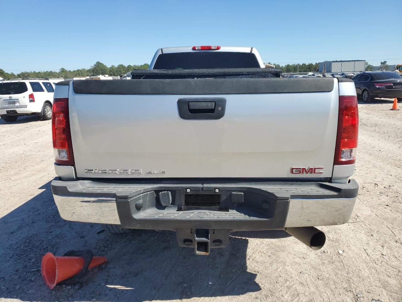 Photo 5 VIN: 1GT120C89EF152489 - GMC SIERRA 