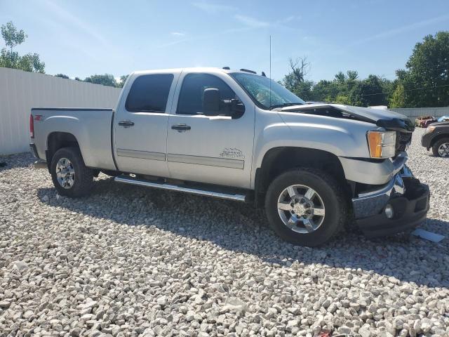 Photo 3 VIN: 1GT120C8XBF117147 - GMC SIERRA 