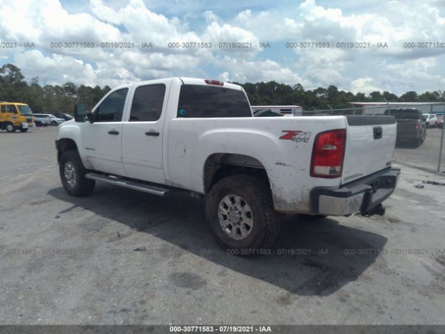 Photo 2 VIN: 1GT120C8XCF220490 - GMC SIERRA 2500HD 