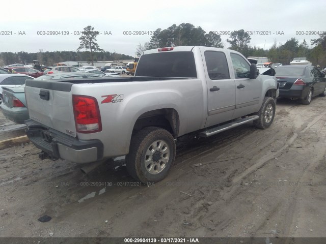 Photo 3 VIN: 1GT120CG4DF189732 - GMC SIERRA 2500HD 