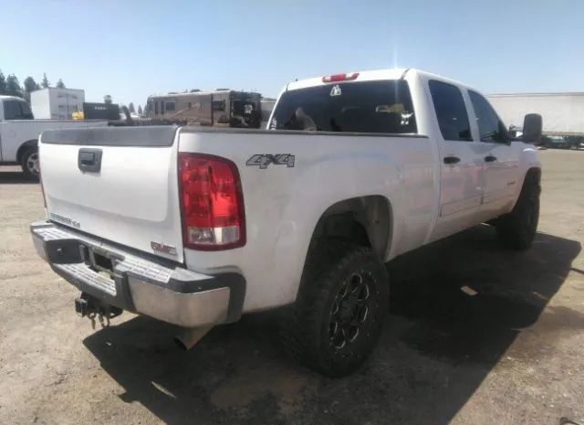 Photo 3 VIN: 1GT120CG4EF134232 - GMC SIERRA 2500HD 