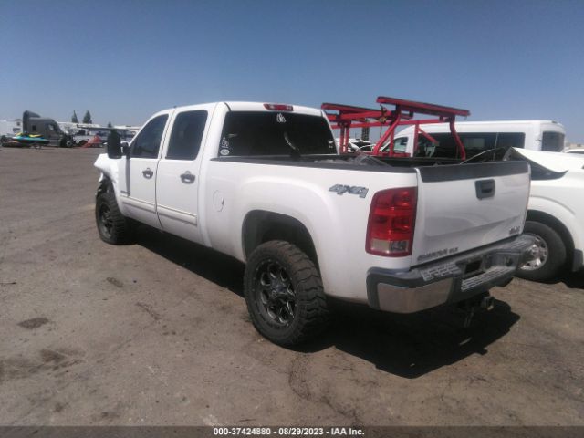 Photo 2 VIN: 1GT120CG4EF134232 - GMC SIERRA 2500HD 