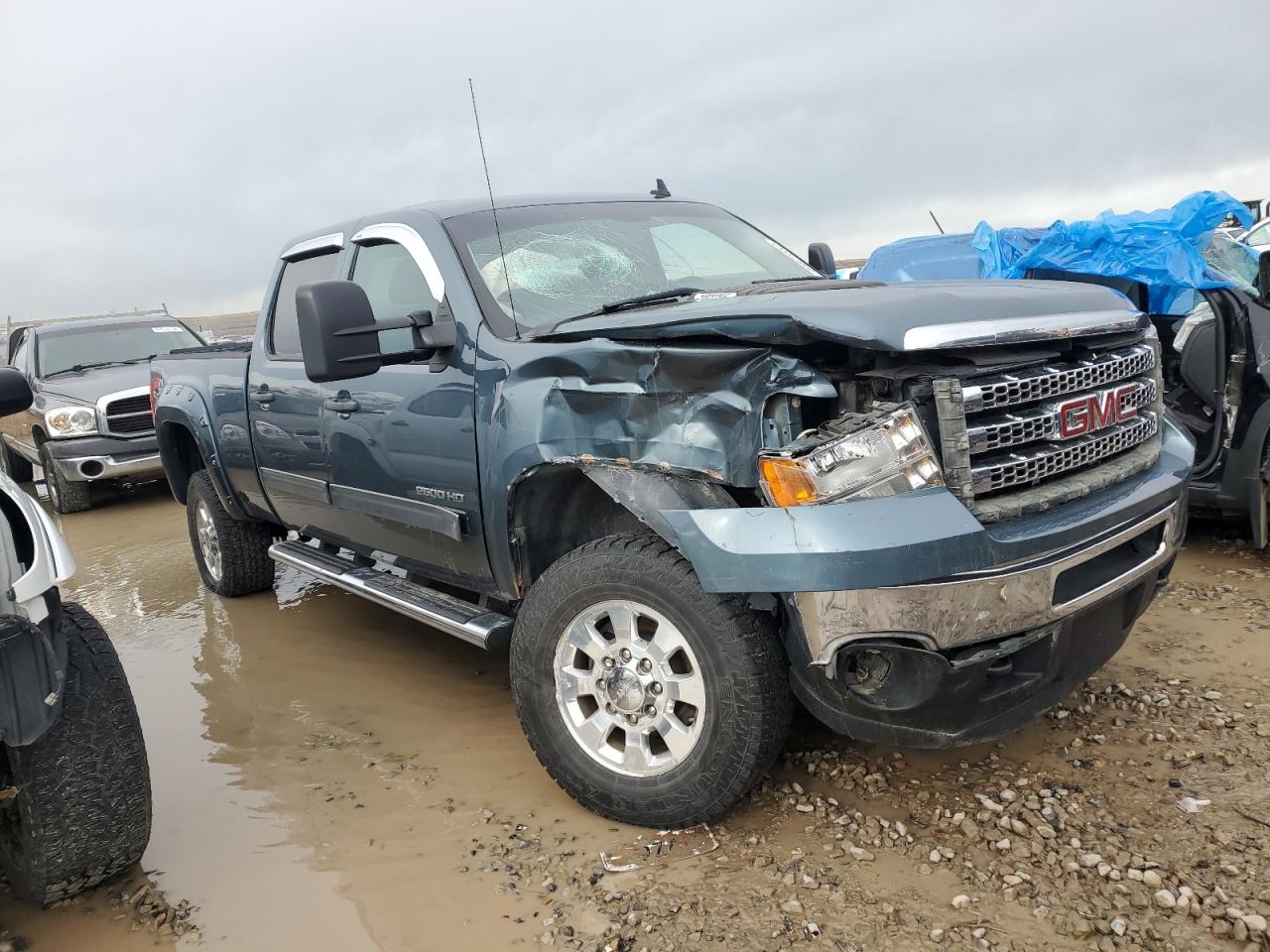 Photo 3 VIN: 1GT120CG4EF184533 - GMC SIERRA 