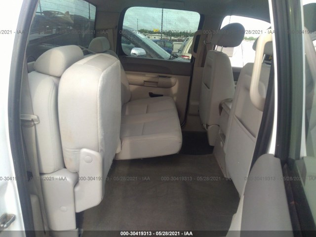 Photo 7 VIN: 1GT120CG6BF244713 - GMC SIERRA 2500HD 