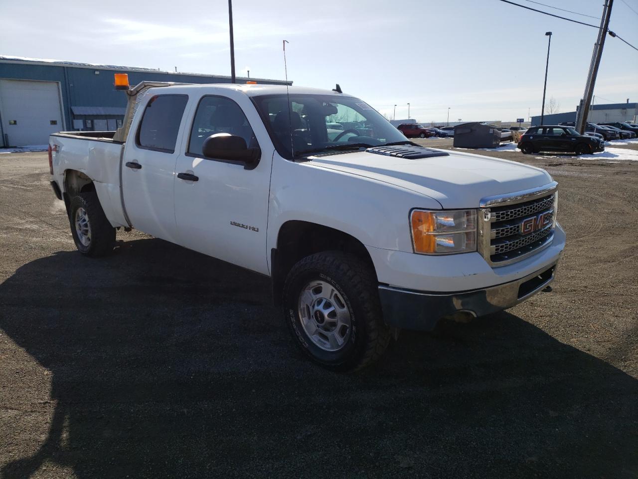 Photo 4 VIN: 1GT120CG7CF167075 - GMC SIERRA 