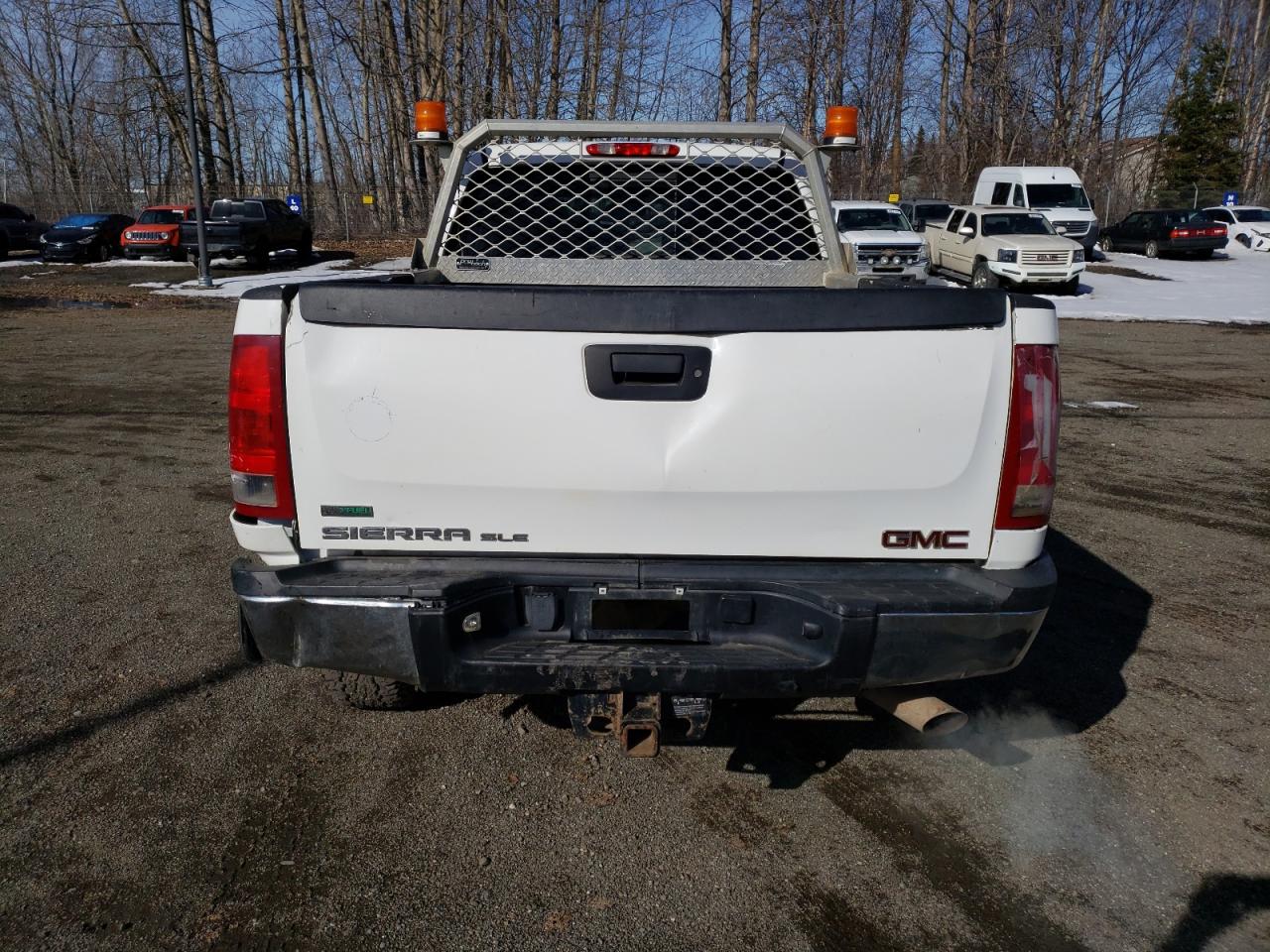 Photo 6 VIN: 1GT120CG7CF167075 - GMC SIERRA 