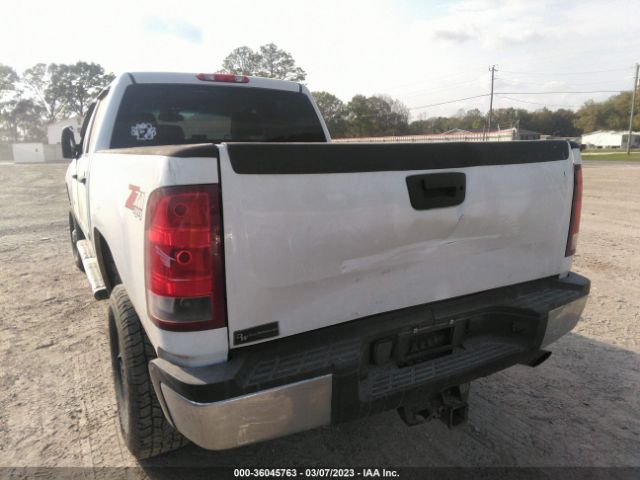 Photo 5 VIN: 1GT120CG8BF245619 - GMC SIERRA 2500HD 