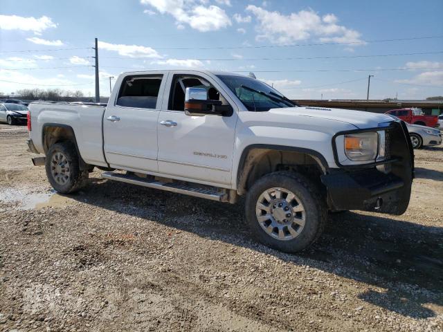 Photo 3 VIN: 1GT120E80FF565979 - GMC SIERRA K25 