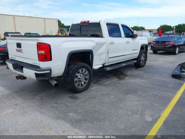 Photo 3 VIN: 1GT120E86FF683017 - GMC SIERRA 