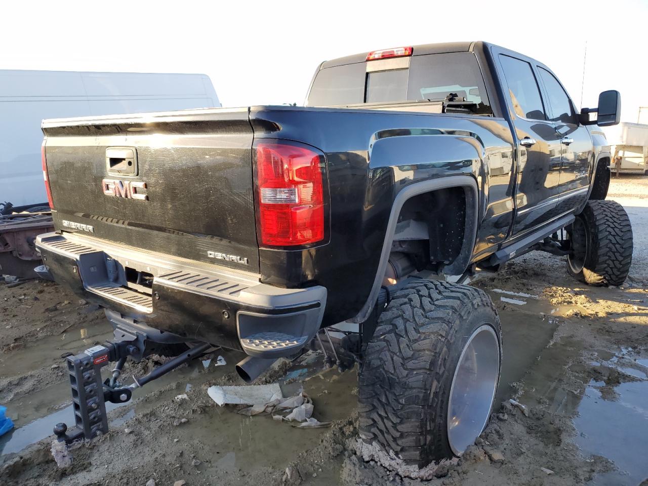 Photo 2 VIN: 1GT120EG4FF160635 - GMC SIERRA 