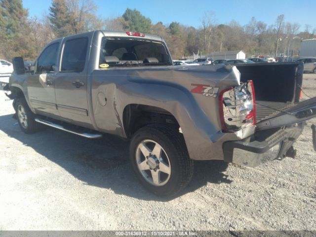 Photo 2 VIN: 1GT120EG7DF220968 - GMC SIERRA 2500HD 