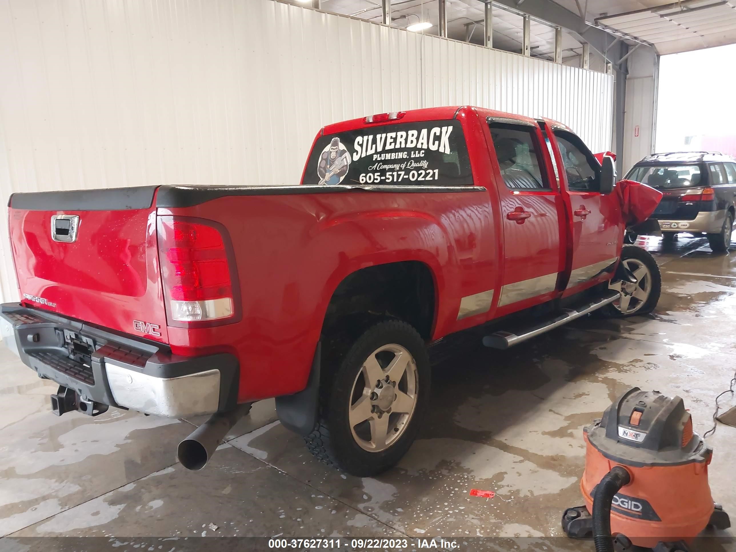 Photo 3 VIN: 1GT121C80CF102485 - GMC SIERRA 