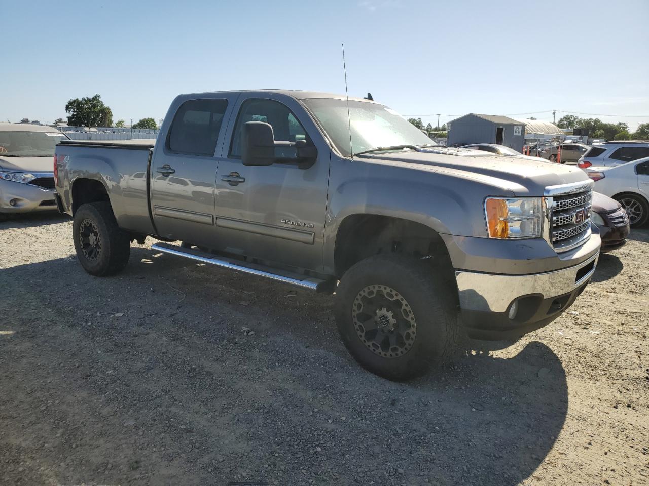 Photo 3 VIN: 1GT121C85DF119879 - GMC SIERRA 