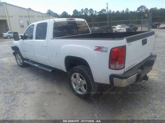 Photo 2 VIN: 1GT121C87DF159316 - GMC SIERRA 2500HD 