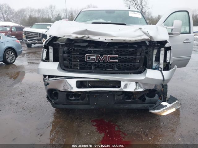 Photo 5 VIN: 1GT121C88BF155336 - GMC SIERRA 2500HD 