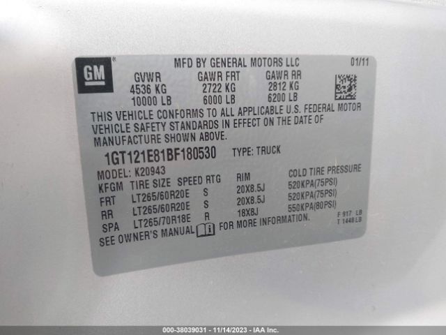 Photo 8 VIN: 1GT121E81BF180530 - GMC SIERRA 2500HD 