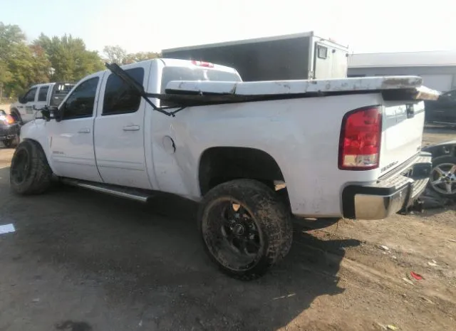 Photo 2 VIN: 1GT121E82DF110134 - GMC SIERRA 2500HD 