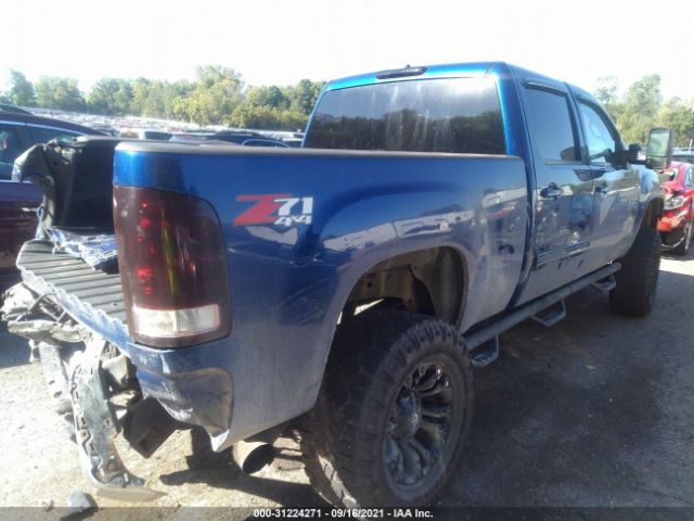 Photo 3 VIN: 1GT121E82DF146678 - GMC SIERRA 2500HD 