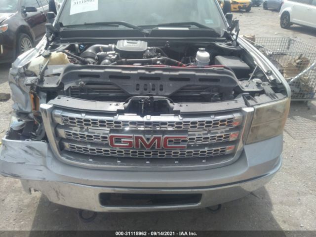 Photo 9 VIN: 1GT121E8XDF159260 - GMC SIERRA 2500HD 