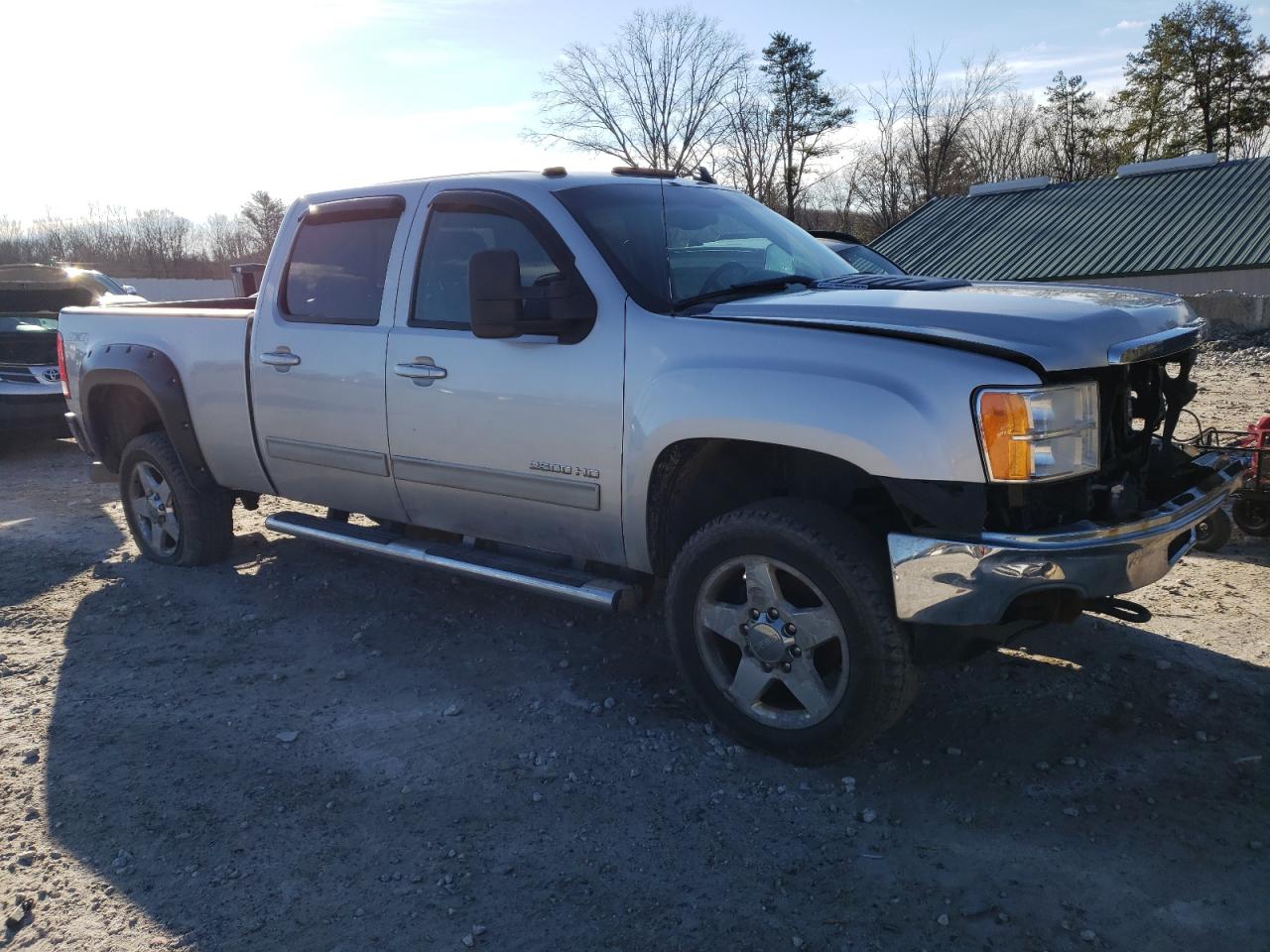 Photo 3 VIN: 1GT121E8XDF211728 - GMC SIERRA 