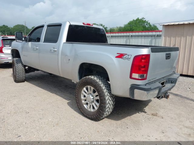 Photo 2 VIN: 1GT121E8XEF148888 - GMC SIERRA 2500HD 