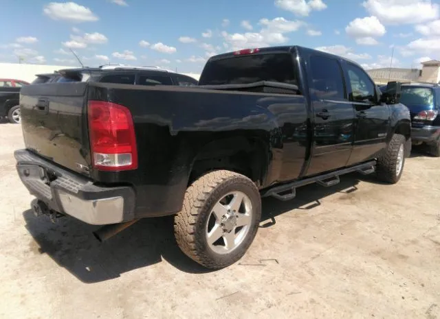 Photo 3 VIN: 1GT121EG1DF223788 - GMC SIERRA 2500HD 