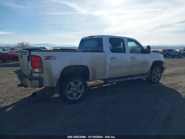 Photo 3 VIN: 1GT125C82BF156327 - GMC SIERRA 2500HD 