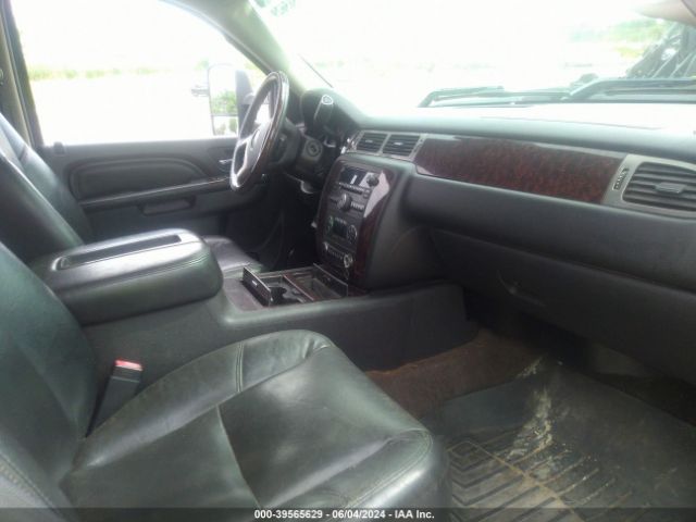 Photo 4 VIN: 1GT125C87BF183233 - GMC SIERRA 