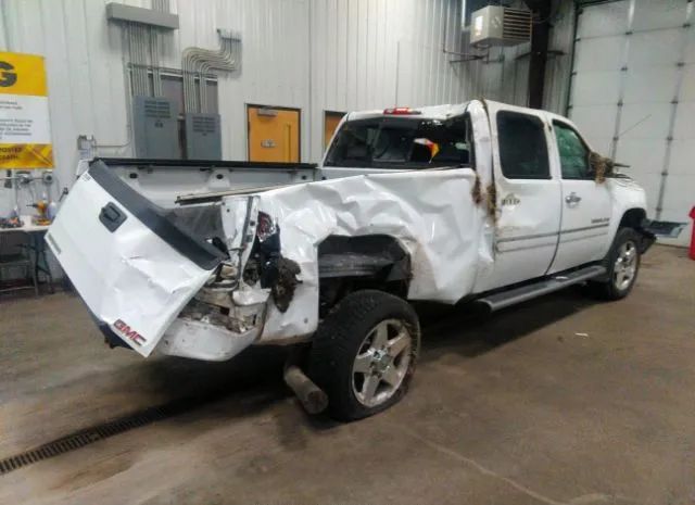 Photo 3 VIN: 1GT125E82DF134618 - GMC SIERRA 2500HD 