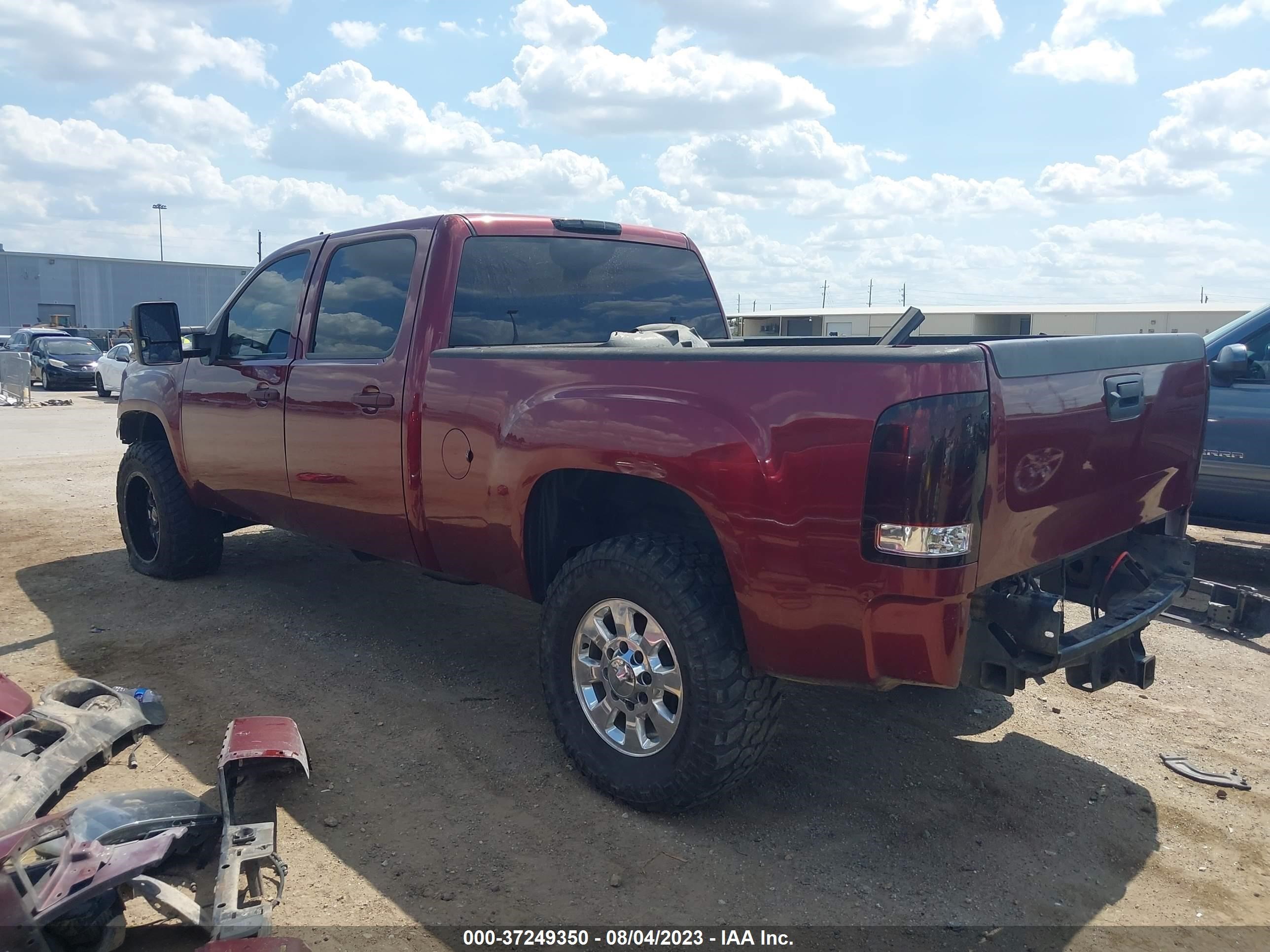 Photo 2 VIN: 1GT125E83DF117553 - GMC SIERRA 