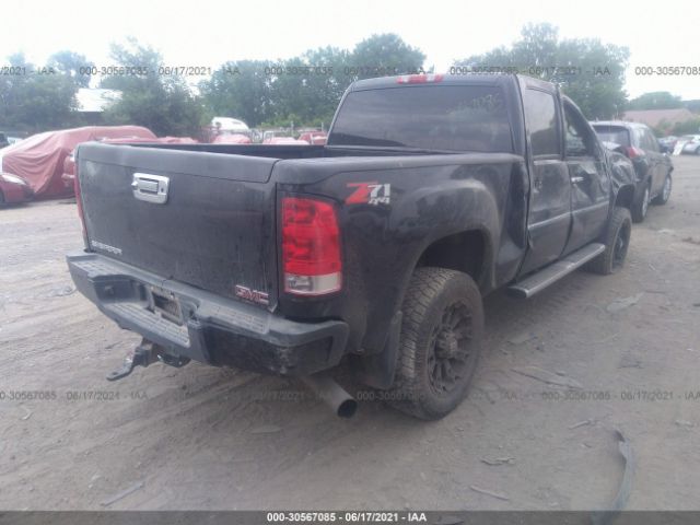 Photo 3 VIN: 1GT125E84DF209786 - GMC SIERRA 2500HD 