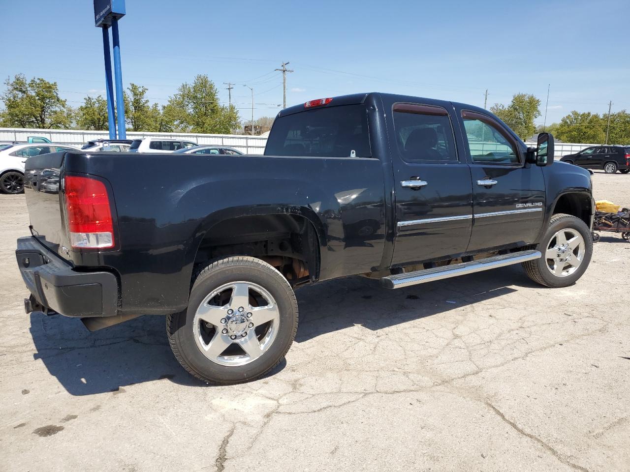 Photo 2 VIN: 1GT125EG8BF261832 - GMC SIERRA 